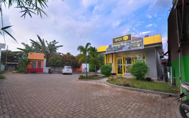 Djo Front One Inn Bengkulu