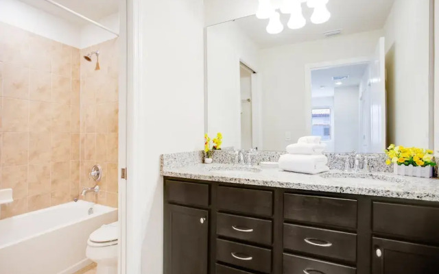 5 Bdrm 5 Bathrm Home at Solterra