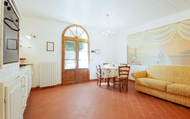 Splendid Holiday Home in Orciatico with Hot Tub & Pool