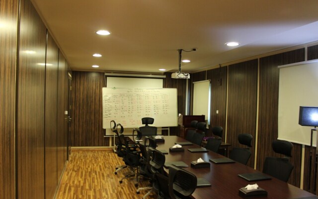 Yanud Apart-Hotels