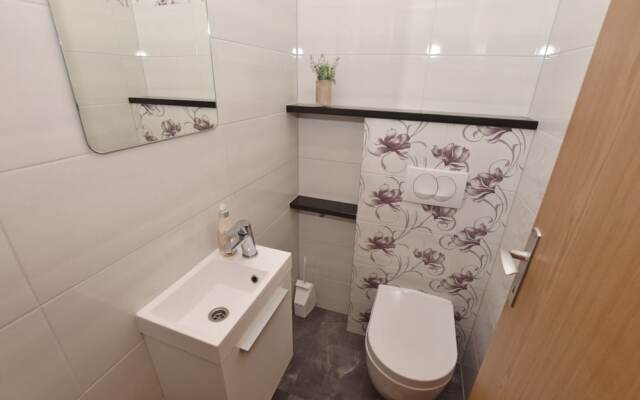 Apartments Mladen