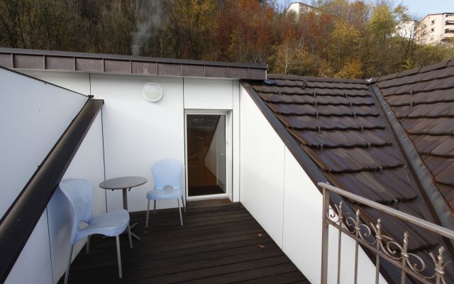 Easy Living Business Apartments