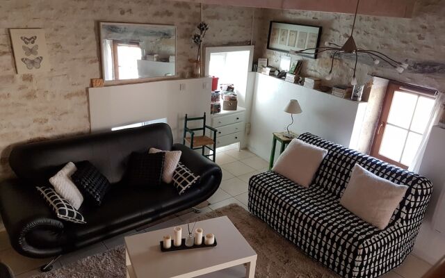 Holiday home Aqueducienne