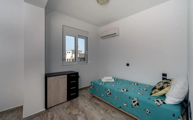 Sweet Home Apartments