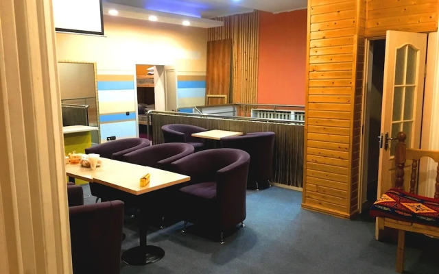 Apelsin Hostel Almaty