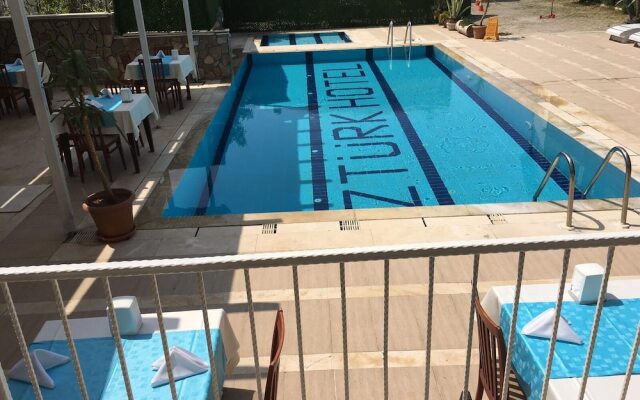 Shah Sultan Ozturk Hotel