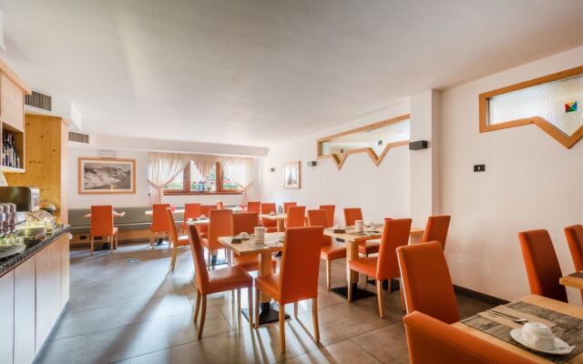 Hotel Alpina
