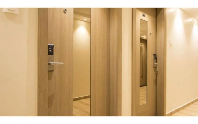 Vista Rooms at Officer Colony