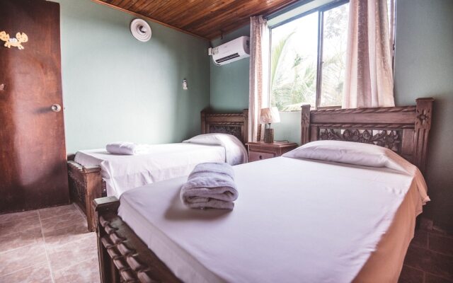 The Rock House Hostel - Adults Only