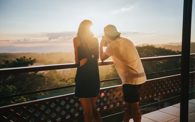 Ficus Sunset Suites