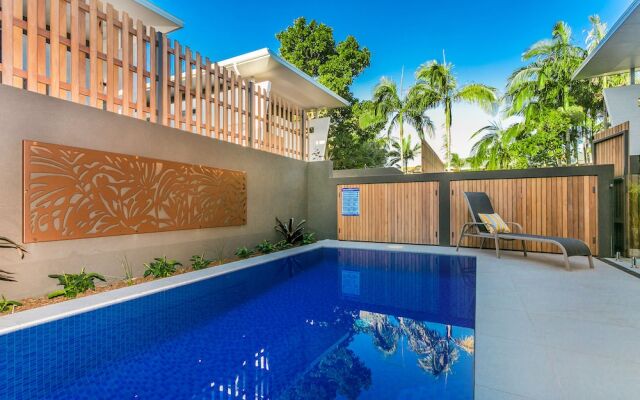 KoKo's Beach Houses 1 and 2