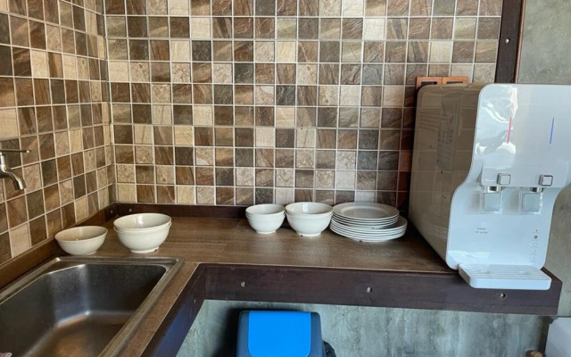 OYO 90368 Jono's Place Guesthouse