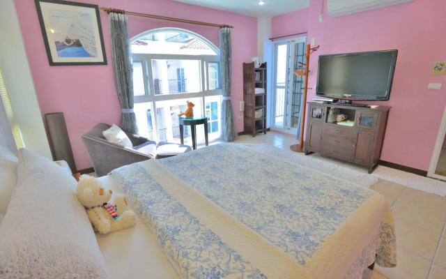 White Cotton Candy B&B