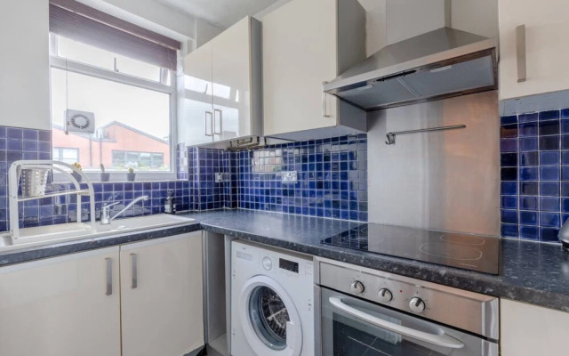 Bright 1 Bedroom Apartment in Between Fulham and Chelsea