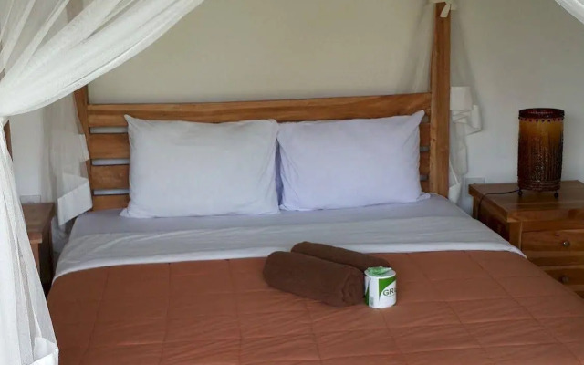 Puji Bungalow & Hostel