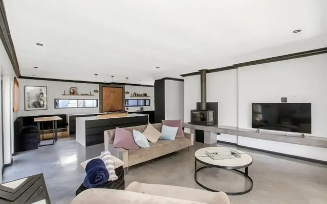 The Urban Sanctuary Boutique Hotel