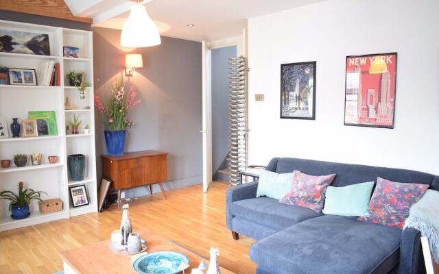 Stylish 2 Bedroom Apartment in Clapham