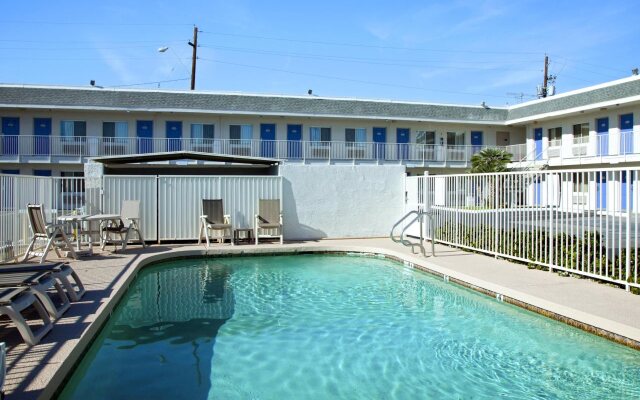 Motel 6 Phoenix, AZ - Airport - 24th Street