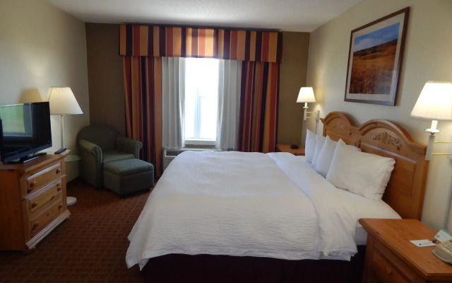 Lancaster Inn and Suites
