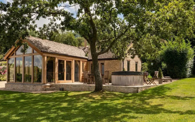 Dryhill Cottage