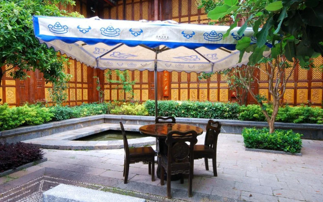 Lijiang Golden Path Hospitality