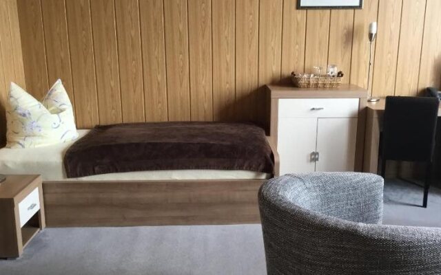 Hotel-Pension Am Kirschberg