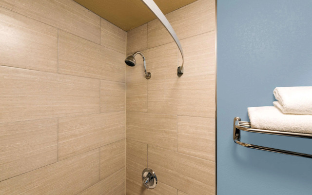 Ramada Louisville Downtown North