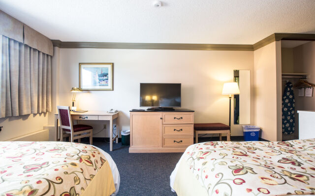 Nomad Hotel and Suites