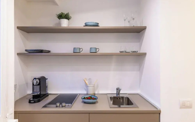 Cozy Studio in Chiaia district