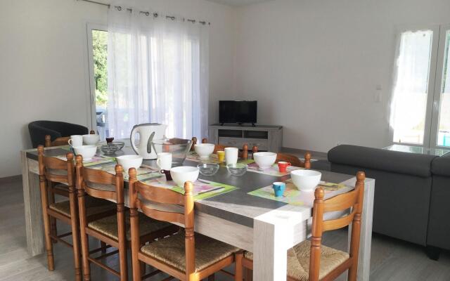 Modern Villa in Thueyts with Swimming Pool