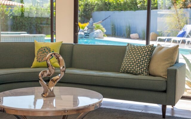 Mid Century Deluxe