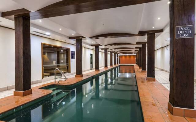 AirM8 Apartments the Oaks