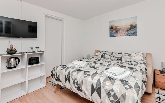 Apartments Ladika