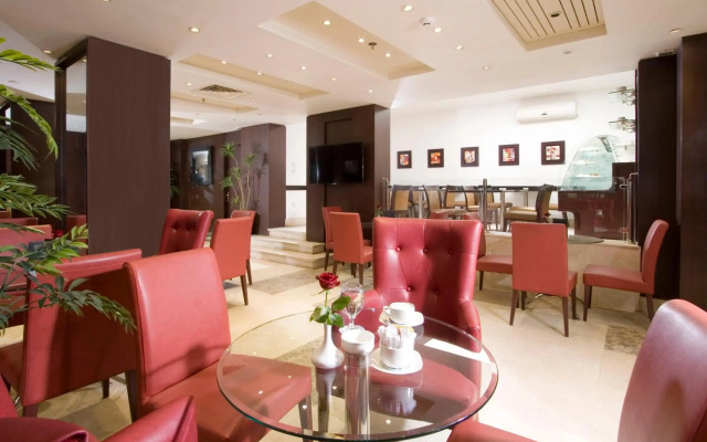 Golden Park Hotel