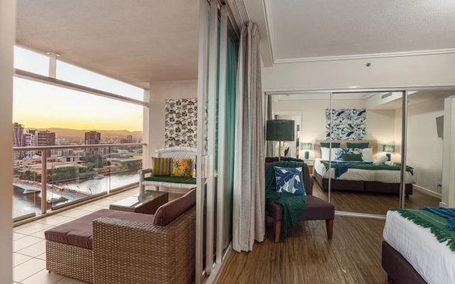 Oasis Retreat Level 27 in Casino Towers