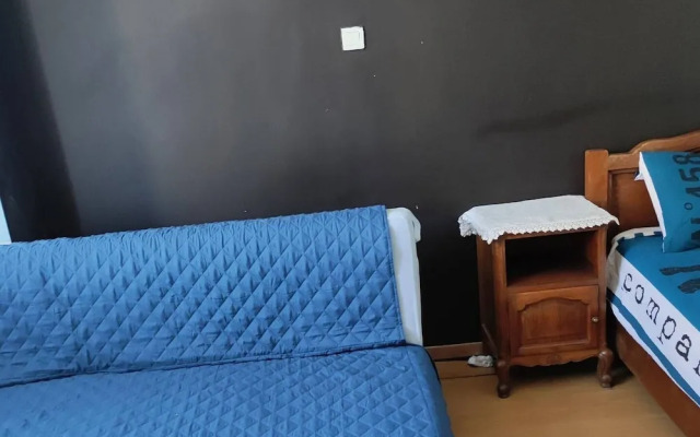 "entire Cozy Three Bedroom Apartment in Bruxelles"
