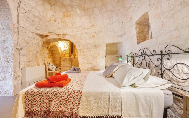 2526 Trullo Limone by Perle di Puglia