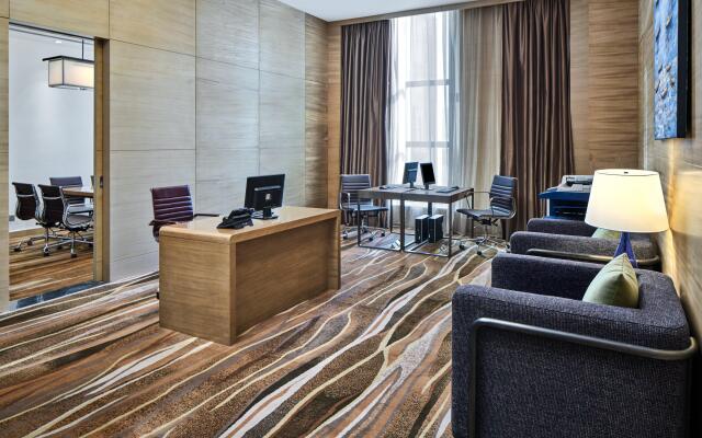 Crowne Plaza Tianjin Meijiangnan by IHG