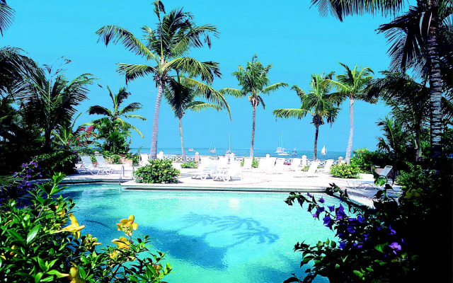 Coco Reef Resort and Spa