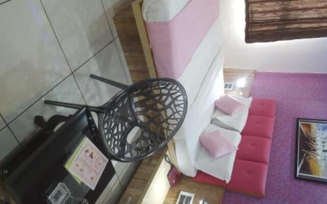 OYO 5900 Hotel Hillton INN