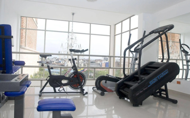 Hotel Calima Real