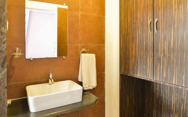 OYO 4316 Hotel Sai Empire