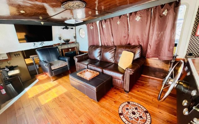 Dolphin Delight 47 Foot Houseboat on the Gulf, at Dock With Gulf View in Tarpon Springs, rental of entire houseboat