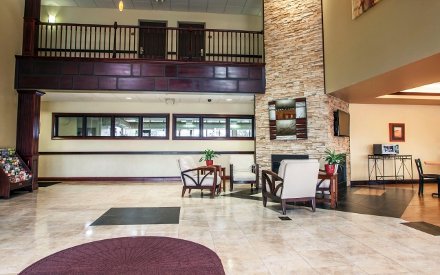 Comfort Suites Fairview Heights - St. Louis