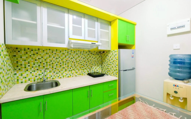 Cozy and Modern Studio at Nifarro Park Apartment