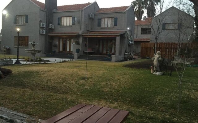 Tuscana Villa Guesthouse