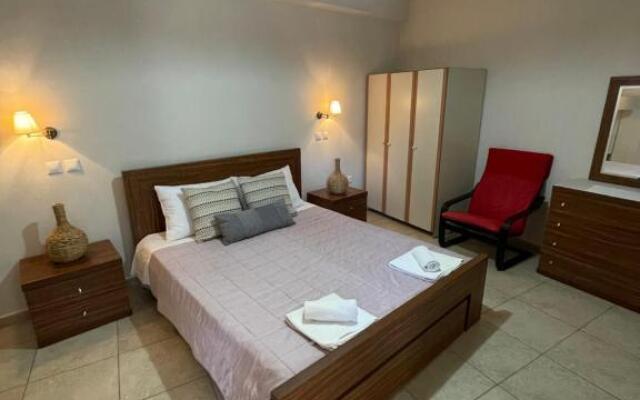 Lola Apartments