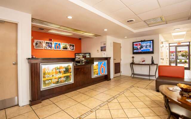 Motel 6 Kingsport, TN