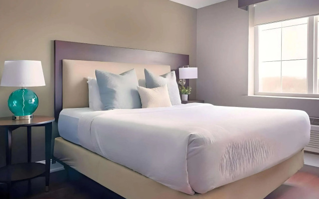 Comfort Inn & Suites Pottstown Eastern Gateway