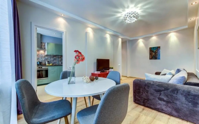 Welcome Home (Вэлком Хоум) на Таврической